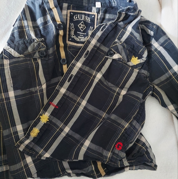 Lot of 2T Toddler Boy Button-Up Long Sleeve Dress Shirts|Guess|Old Navy|Carters - Picture 4 of 8